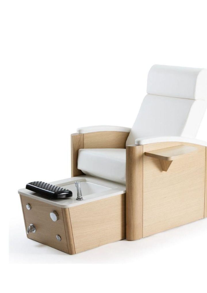 How Pedicure Stations Enhance Workflow in Professional Salon Services