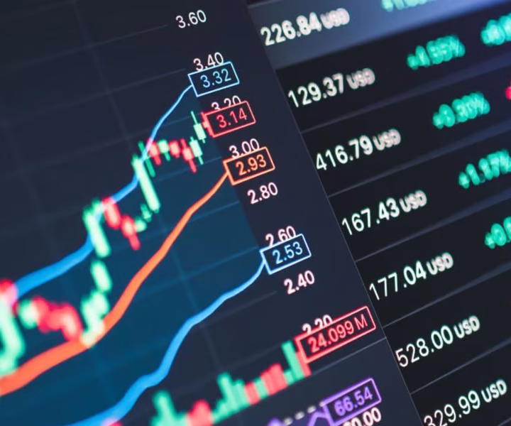 From Market Insights to Portfolio Performance: The Role of Equity Brokers